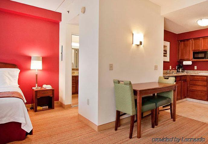 By Marriott Crabtree Valley Hotel