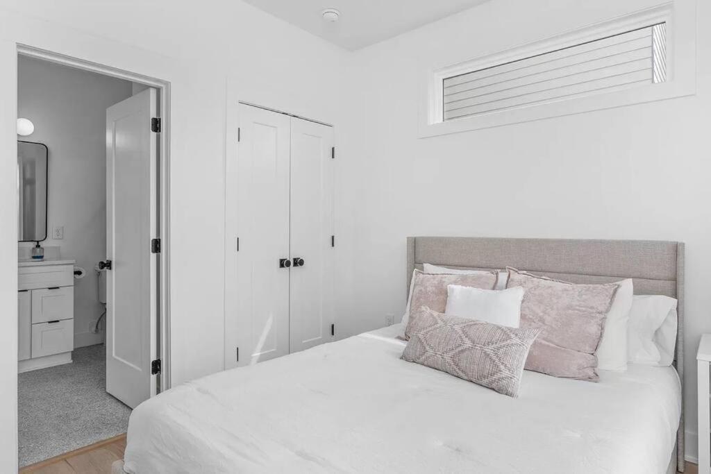 Modern 4br - Heart Of Downtown - Views! * Raleigh