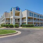 Motel 6-Raleigh, Nc - North