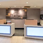 Holiday Inn Express & Suites Raleigh Ne - Medical Ctr Area By Ihg
