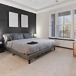 Luxurious King 3Br Suite In North Raleigh!