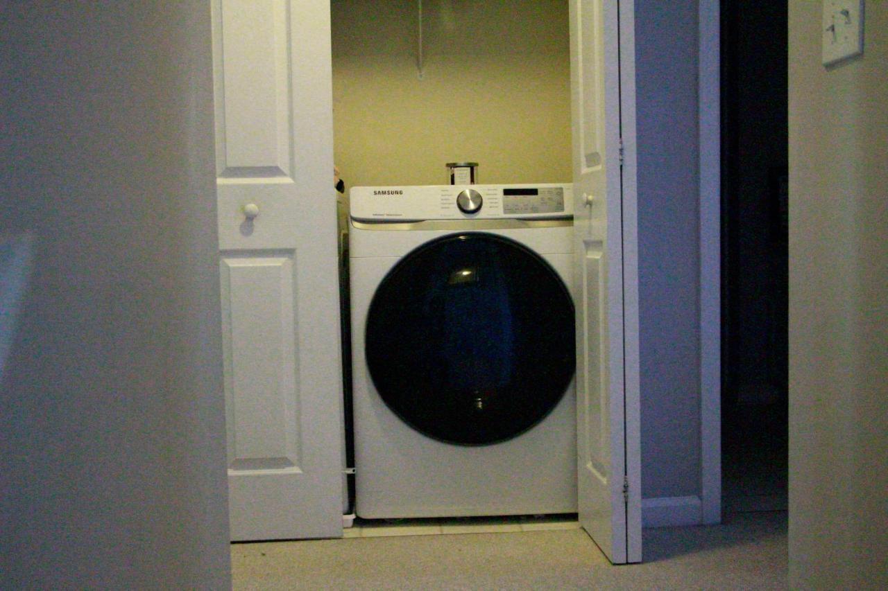Minutes From Downtown 3br Stylishhome-free Parking Holiday home *