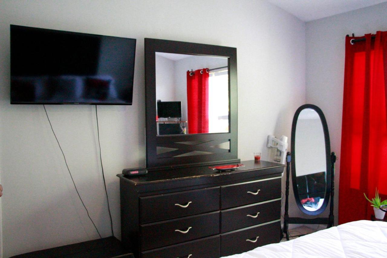 Minutes From Downtown 3br Stylishhome-free Parking *