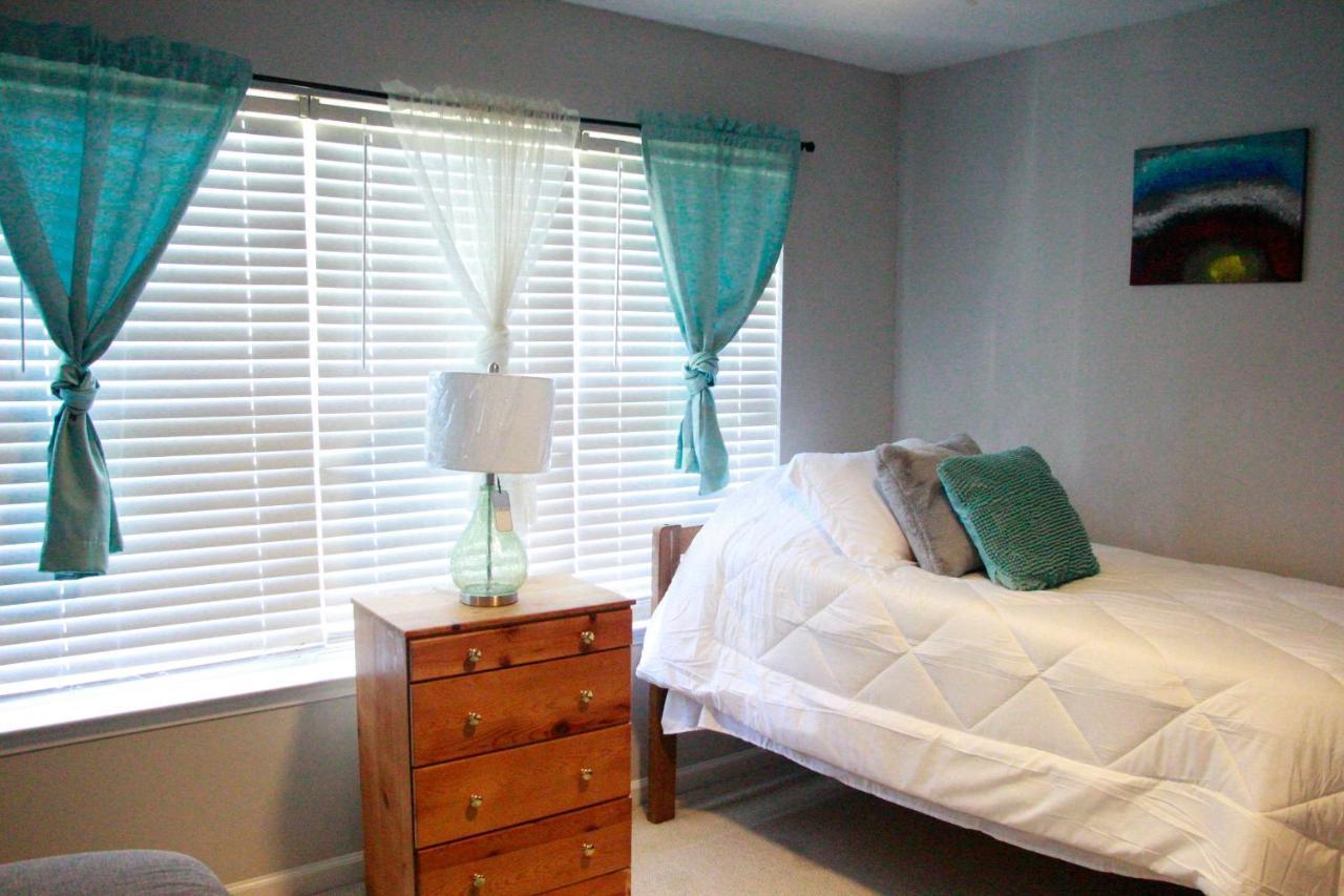 Minutes From Downtown 3br Stylishhome-free Parking Holiday home *