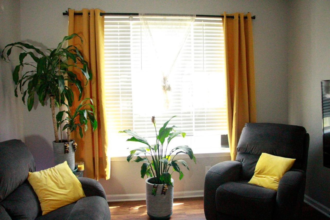 Minutes From Downtown 3br Stylishhome-free Parking