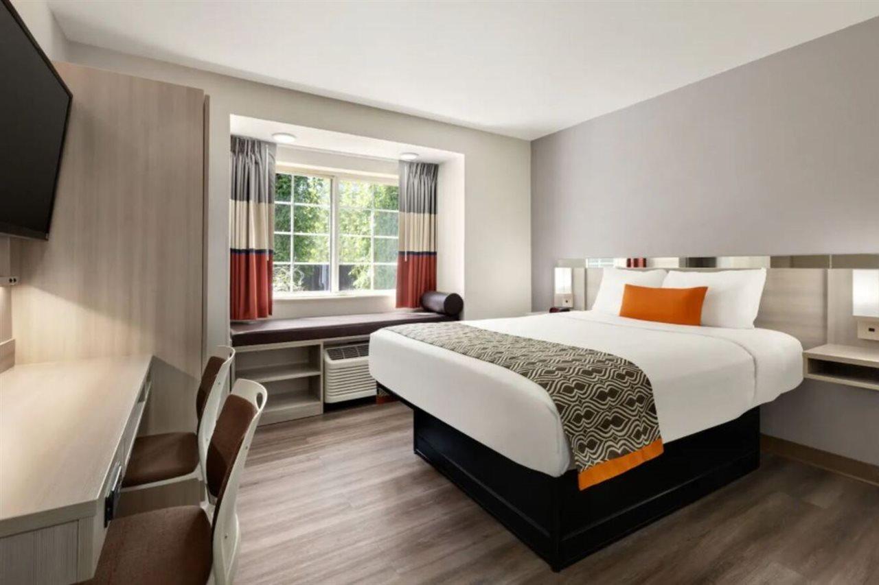 Microtel & By Wyndham 2* Raleigh