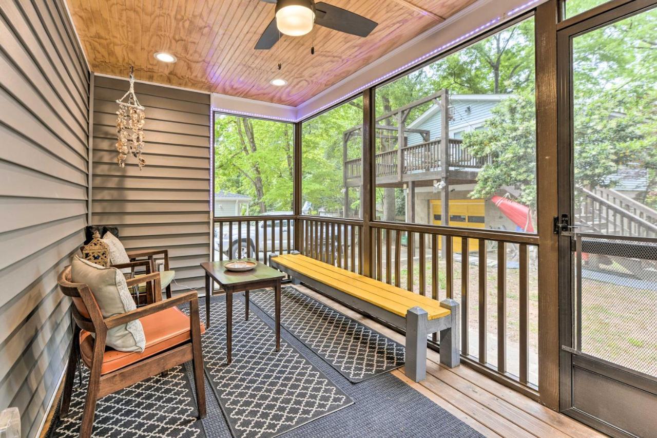 Freshly Renovated Near Downtown!