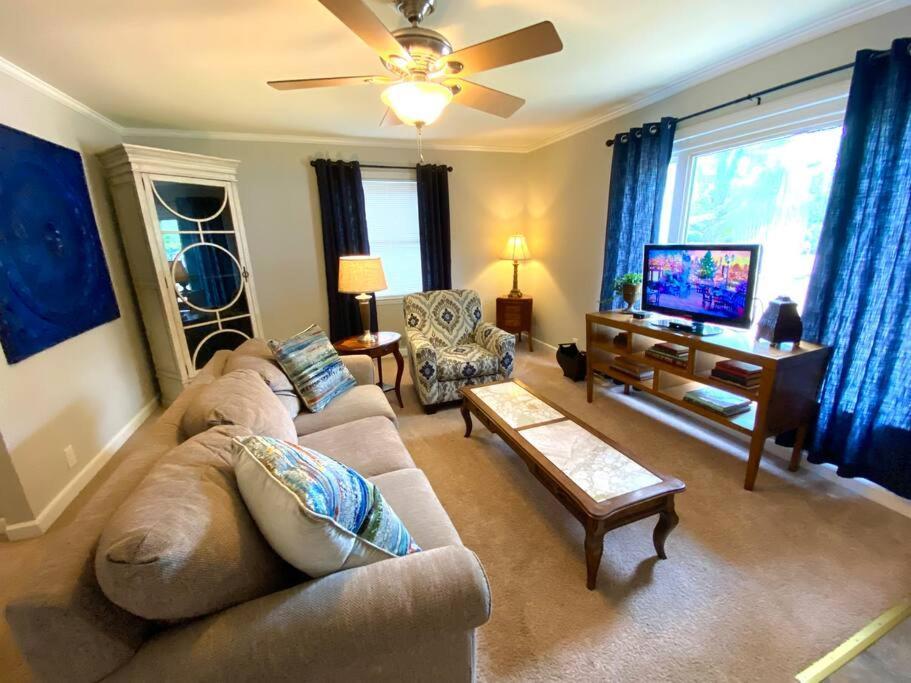 Charming Near Downtown, Ncsu And Pnc Arena *