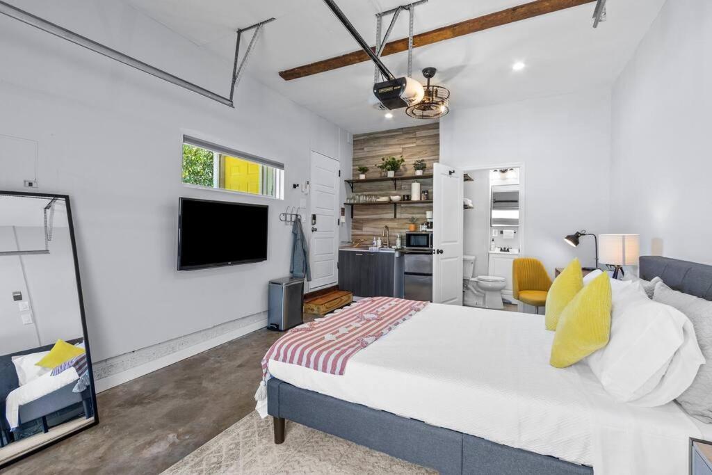 Apartment Hargett Garage Raleigh