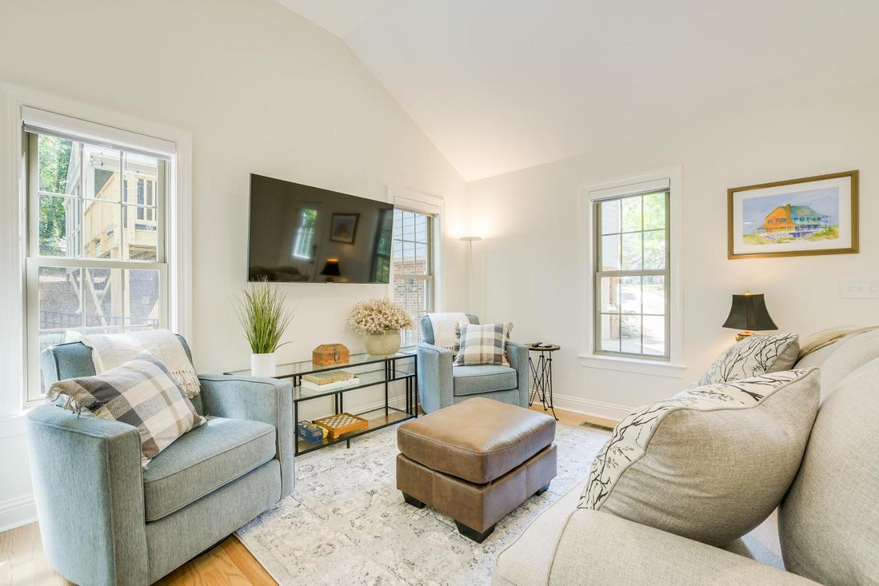 Holiday home Beautiful 5 Mi To Downtown Raleigh