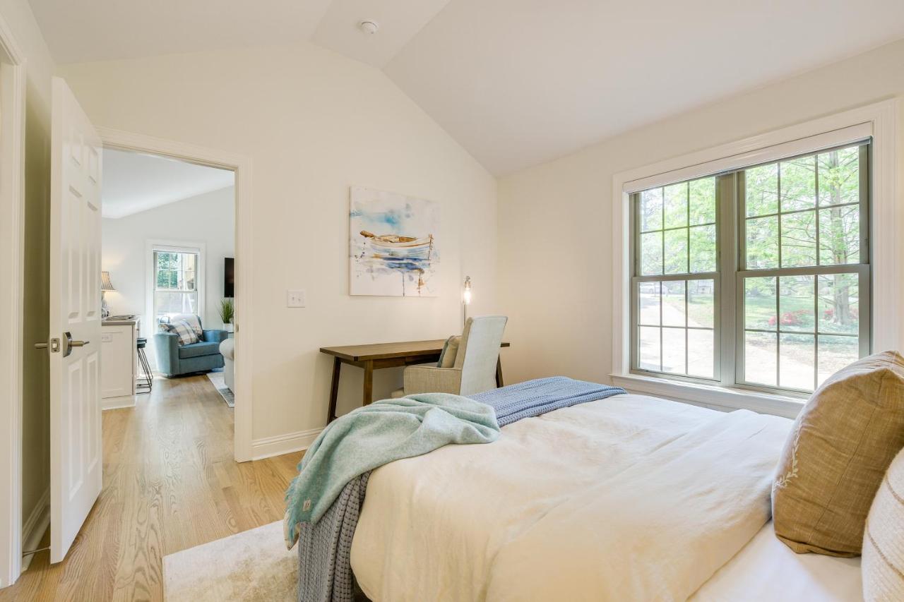 Beautiful 5 Mi To Downtown Holiday home *