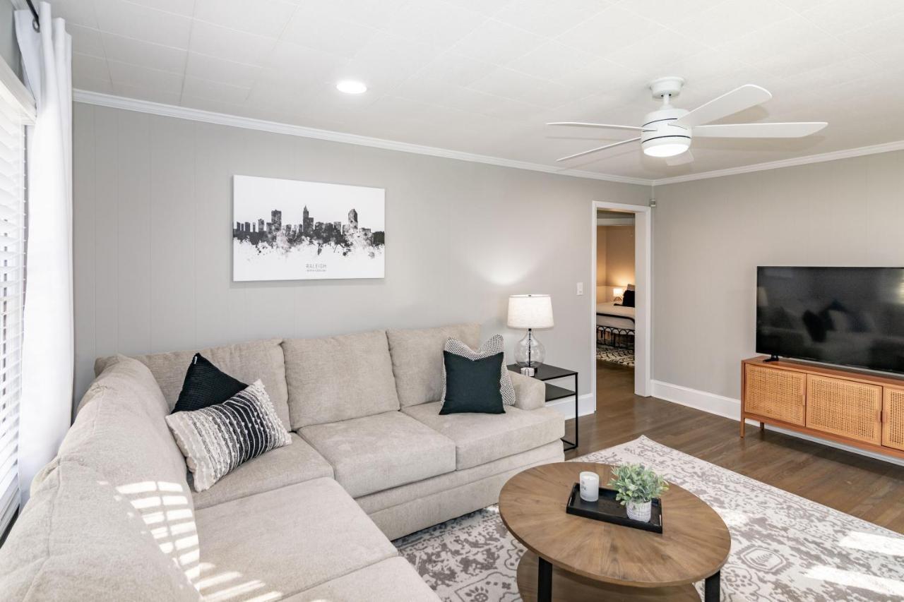 Stylish & Comfy 5 Location Private Backyard Updated Close To Downtown Walkable *