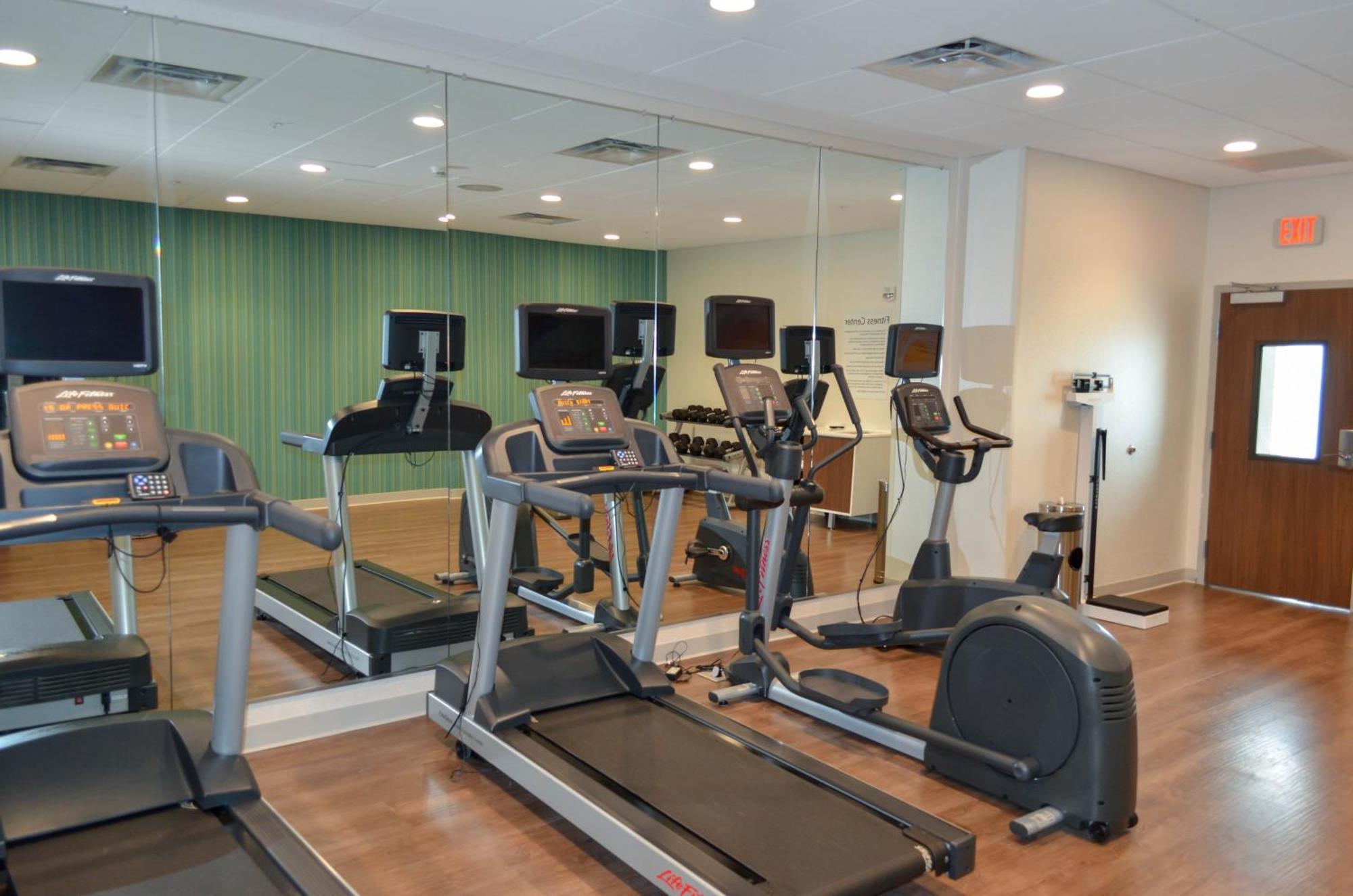 Express & Airport - Brier Creek By Ihg