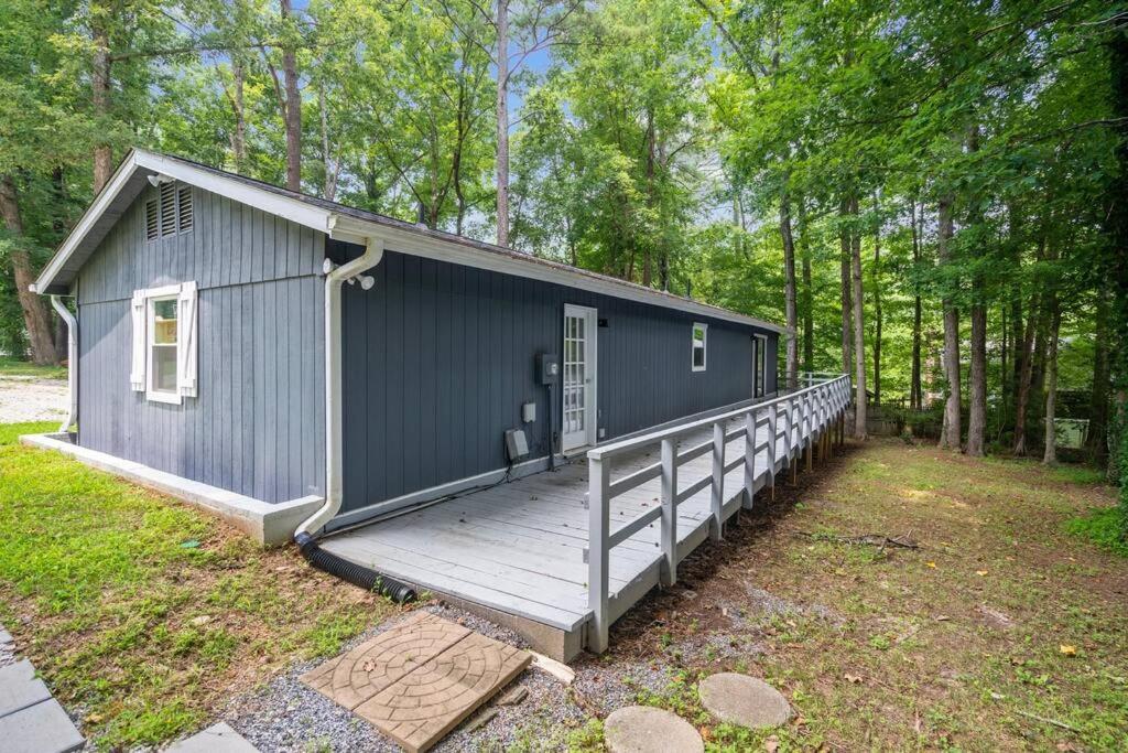 Spacious Home- Near Airport, Crabtree Mall & Food