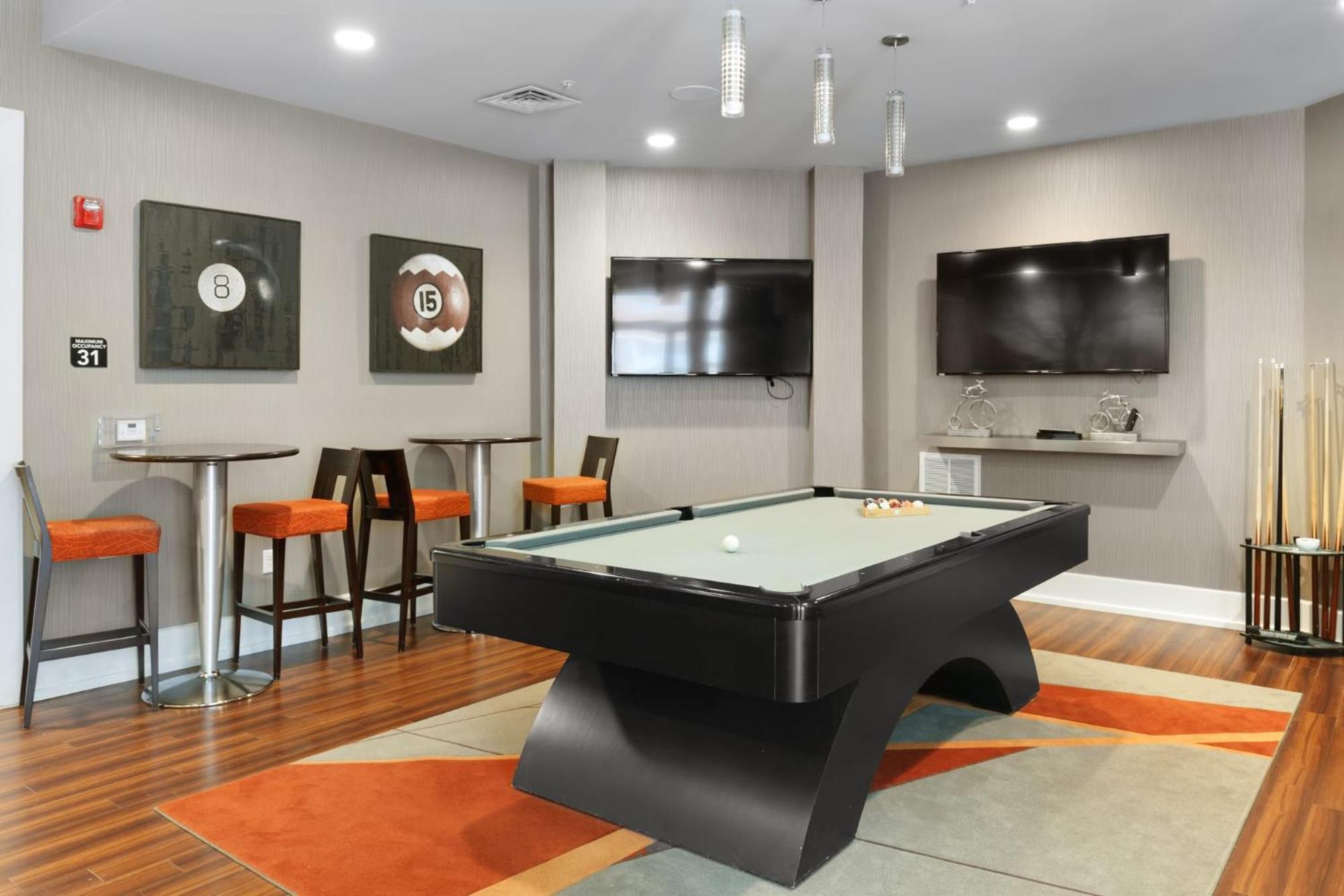 City Living In Downtown Luxury Apt 2 Apartment *