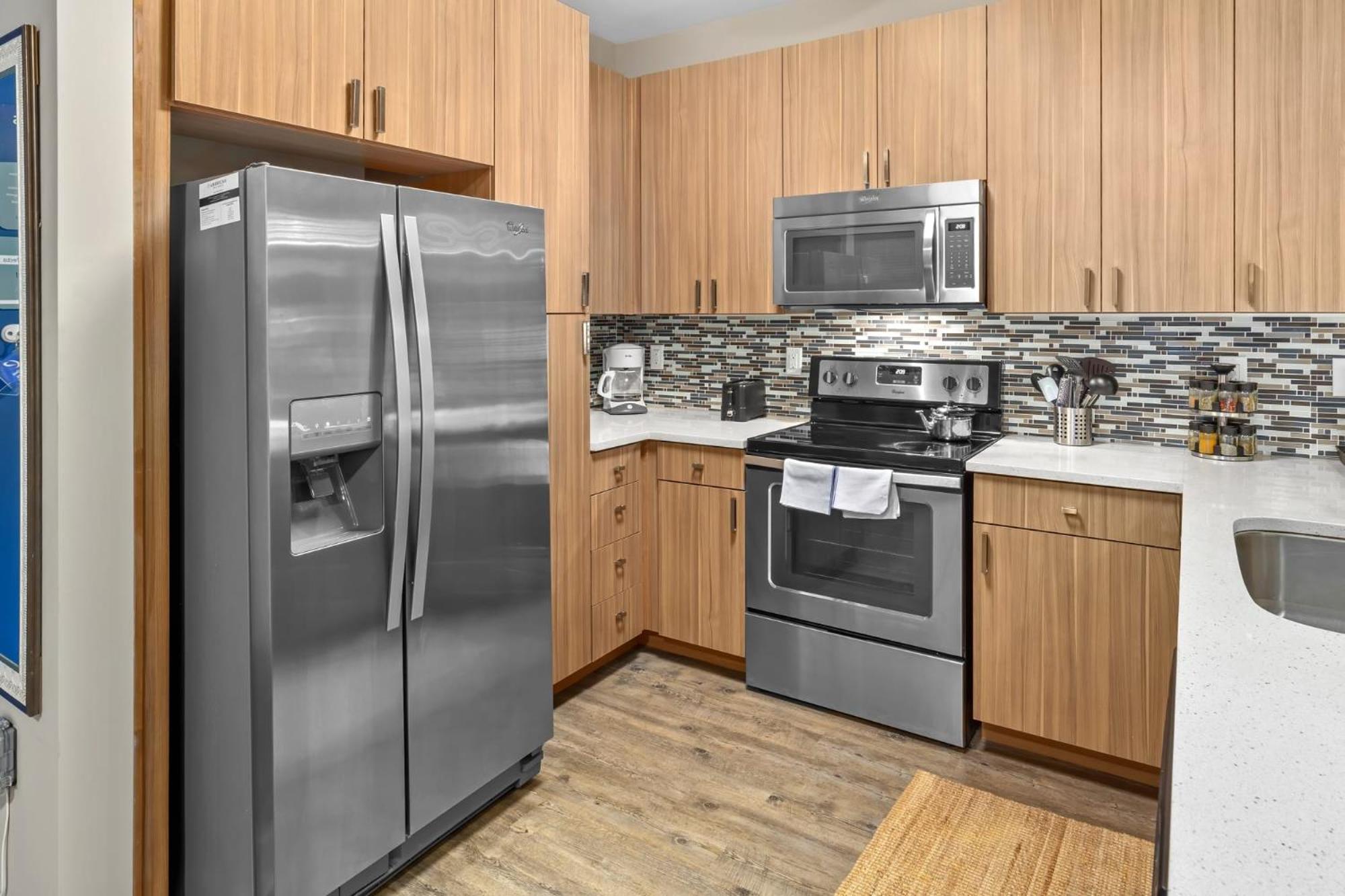 City Living In Downtown Luxury Apt 2 Apartment