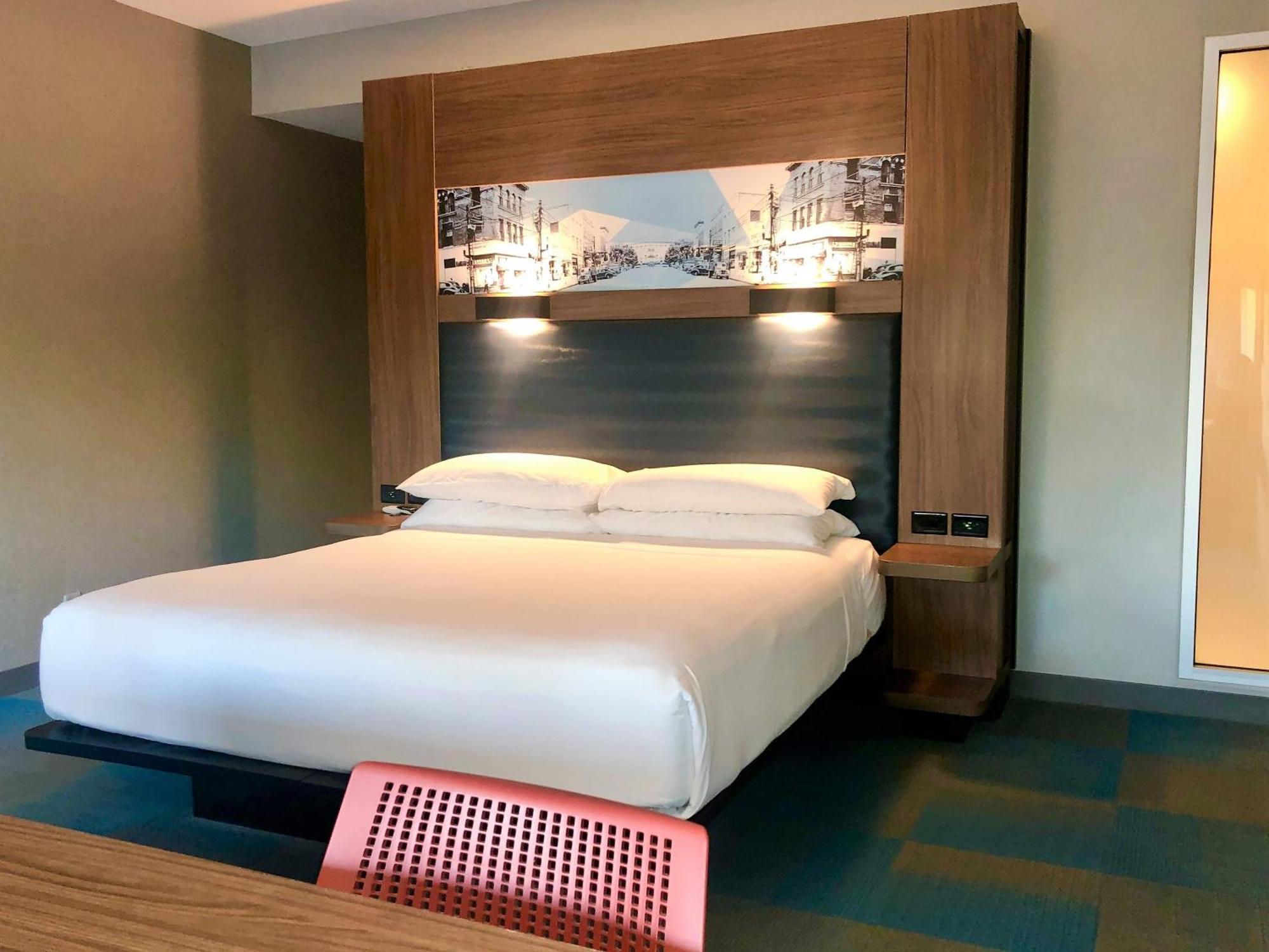 Hotel Aloft 3*