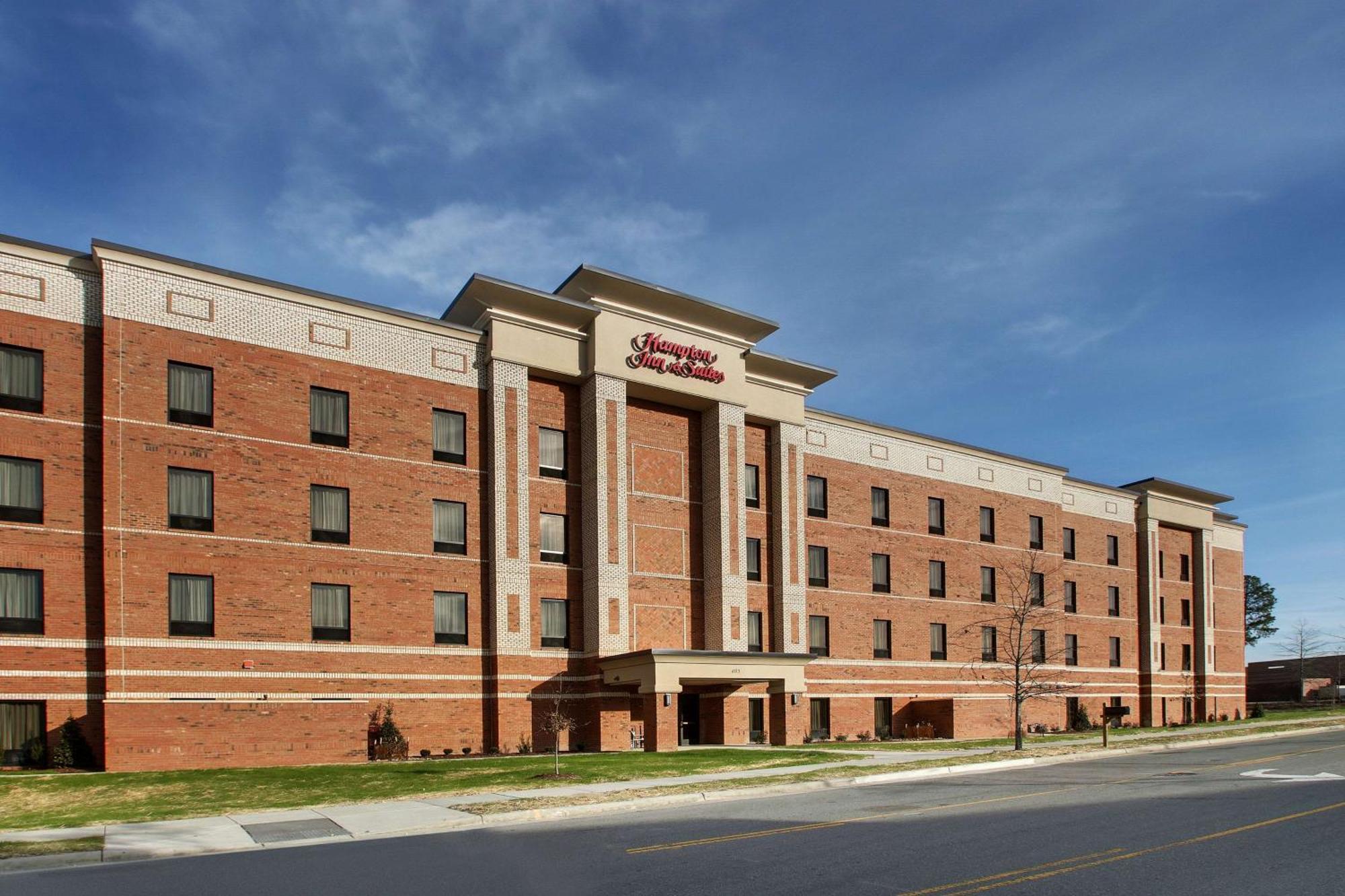 Hampton & By Hilton Knightdale Hotel 3*