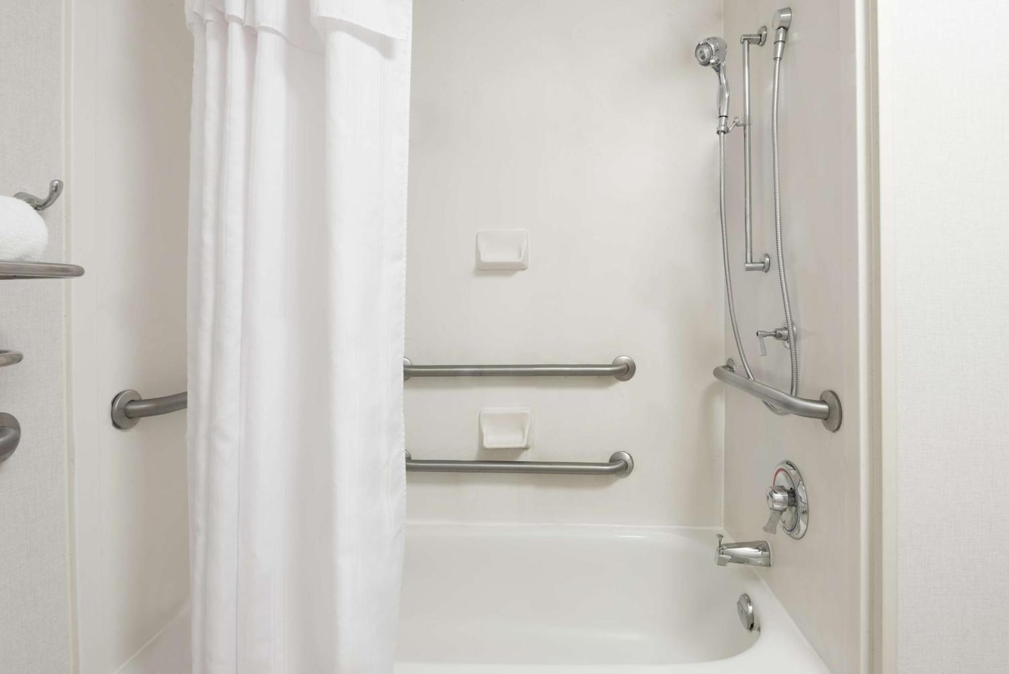 Homewood By Hilton Raleigh/crabtree Valley 3*
