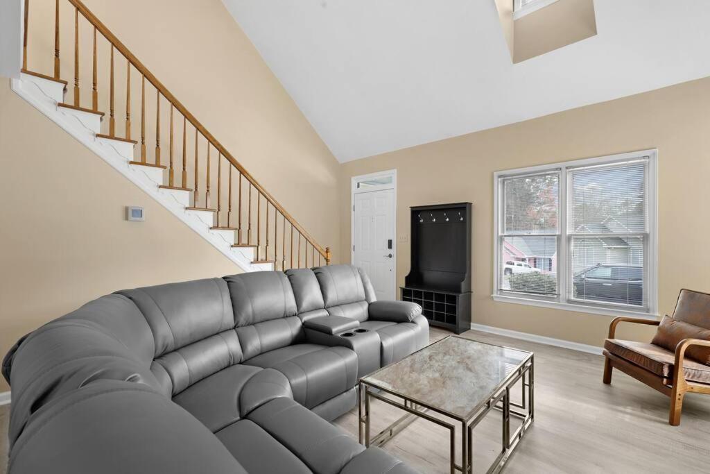 Serene Haven Retreat Villa Raleigh