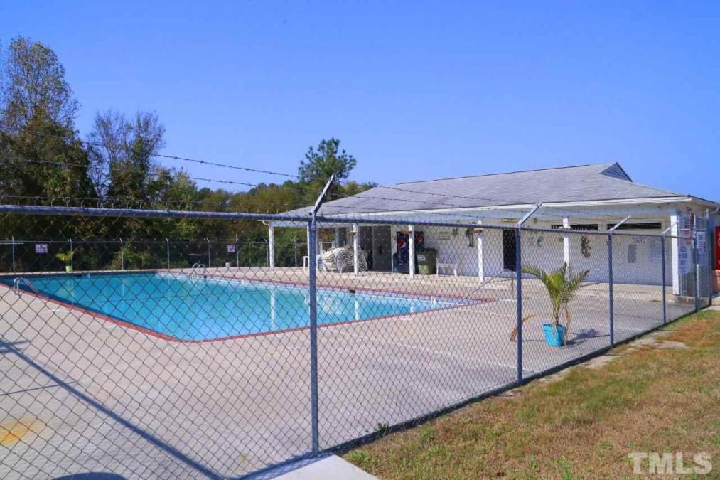 Charming Three Bedroom With King Bed And Fire Pit Casa de férias