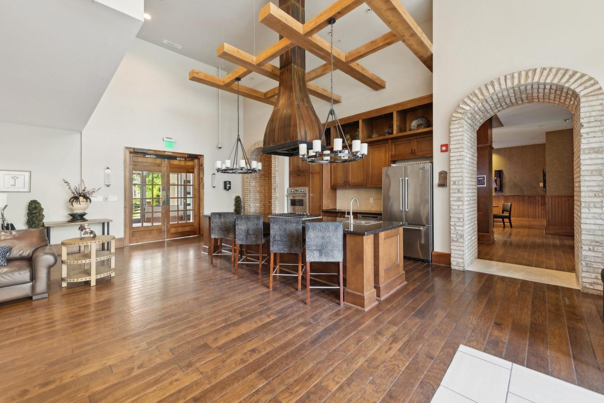Apartment Kasa At Berkshire Village District