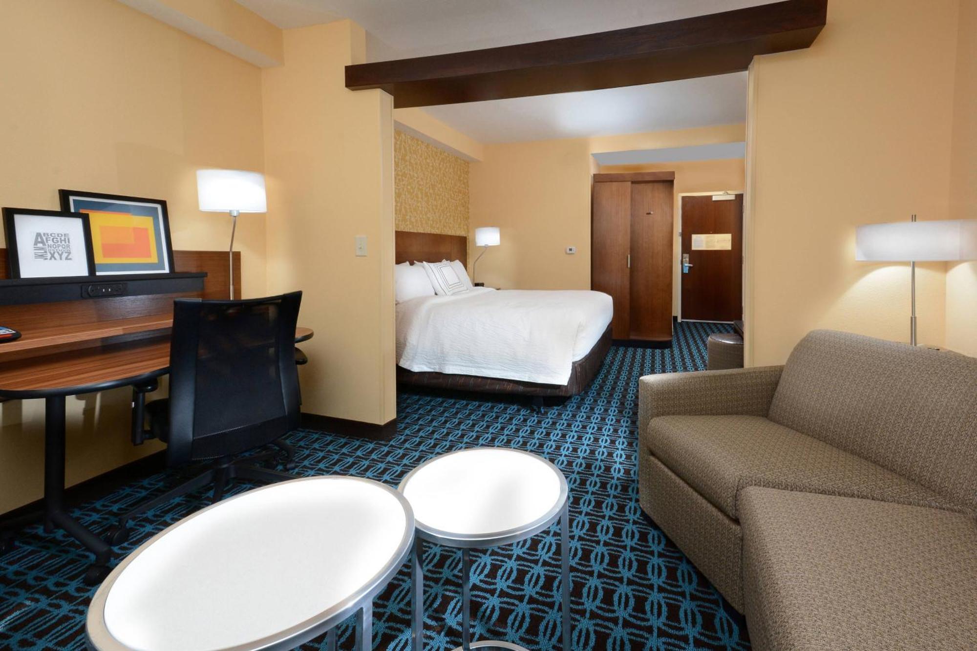 Fairfield & By Marriott Capital Blvd./i-540 3*