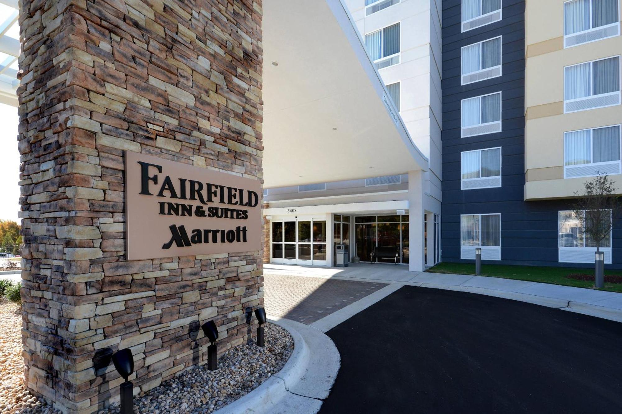 Hotel Fairfield & By Marriott Capital Blvd./i-540