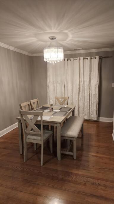 Apartment Wow! New Apat Close To Things In Raleigh/wake *