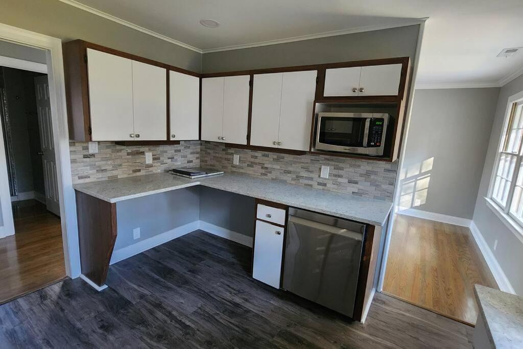 Wow! New Apat Close To Things In Raleigh/wake