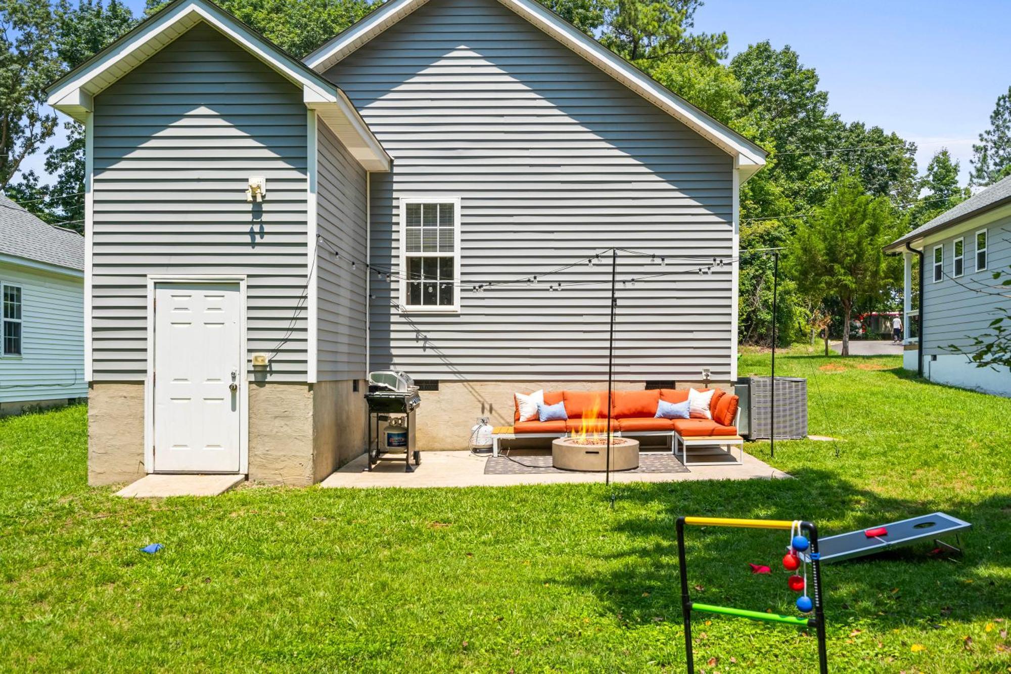 Homey 3bd - Bbq & Backyard - Close To Attractions * Raleigh