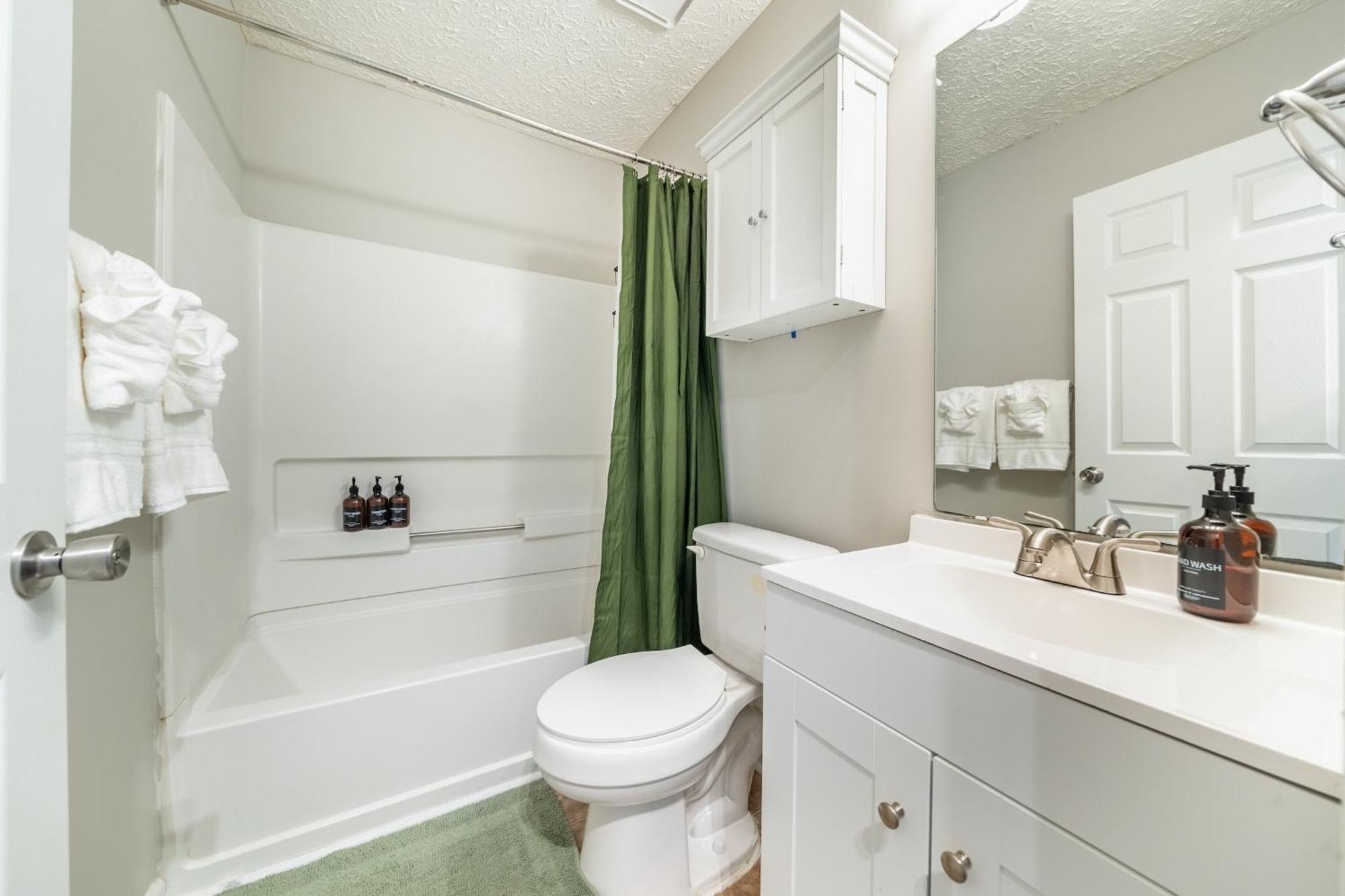 Birdwatchers 3br Escape Near Trails & Ncsu Casa de férias *