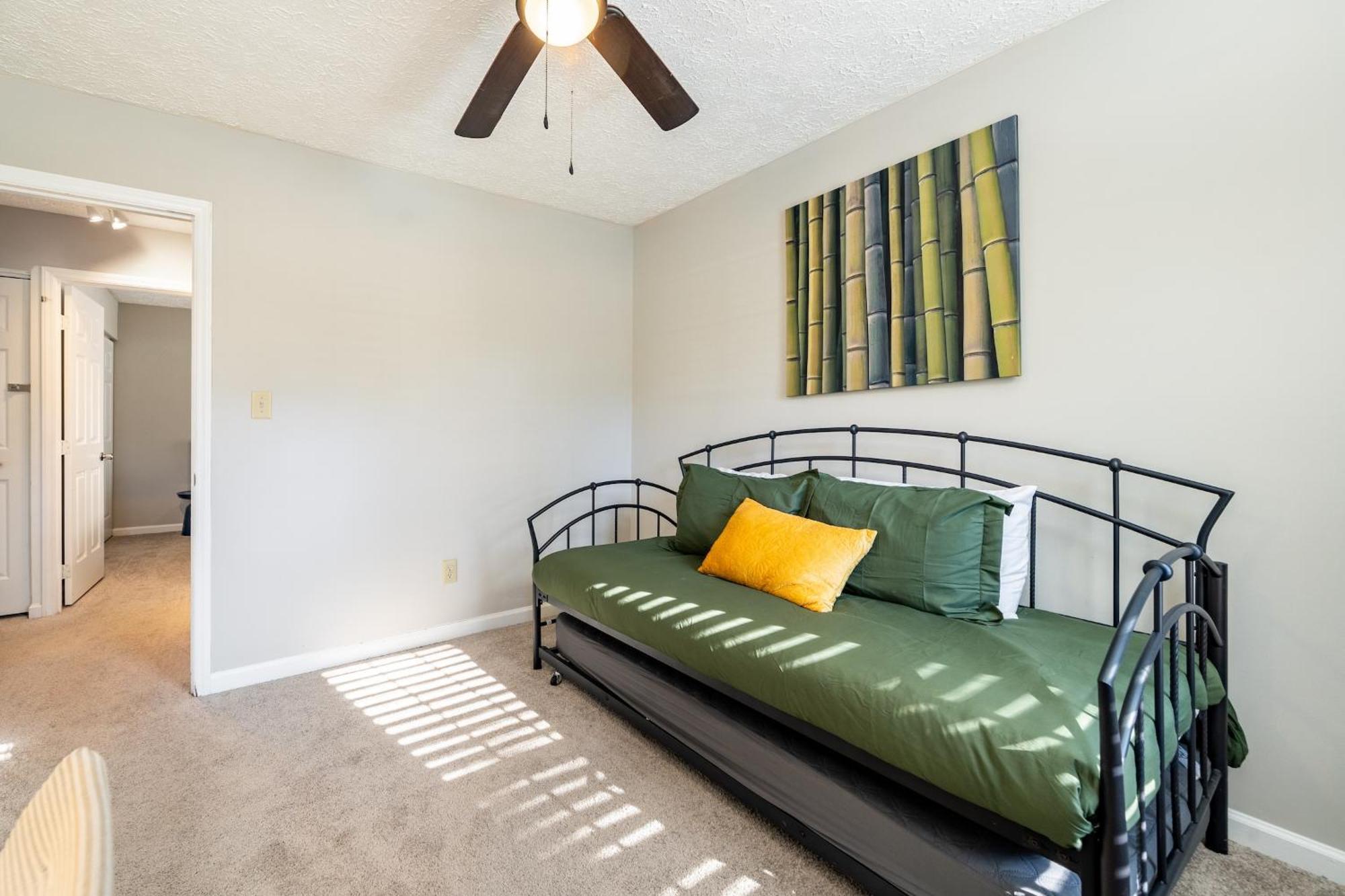 Birdwatchers 3br Escape Near Trails & Ncsu Raleigh