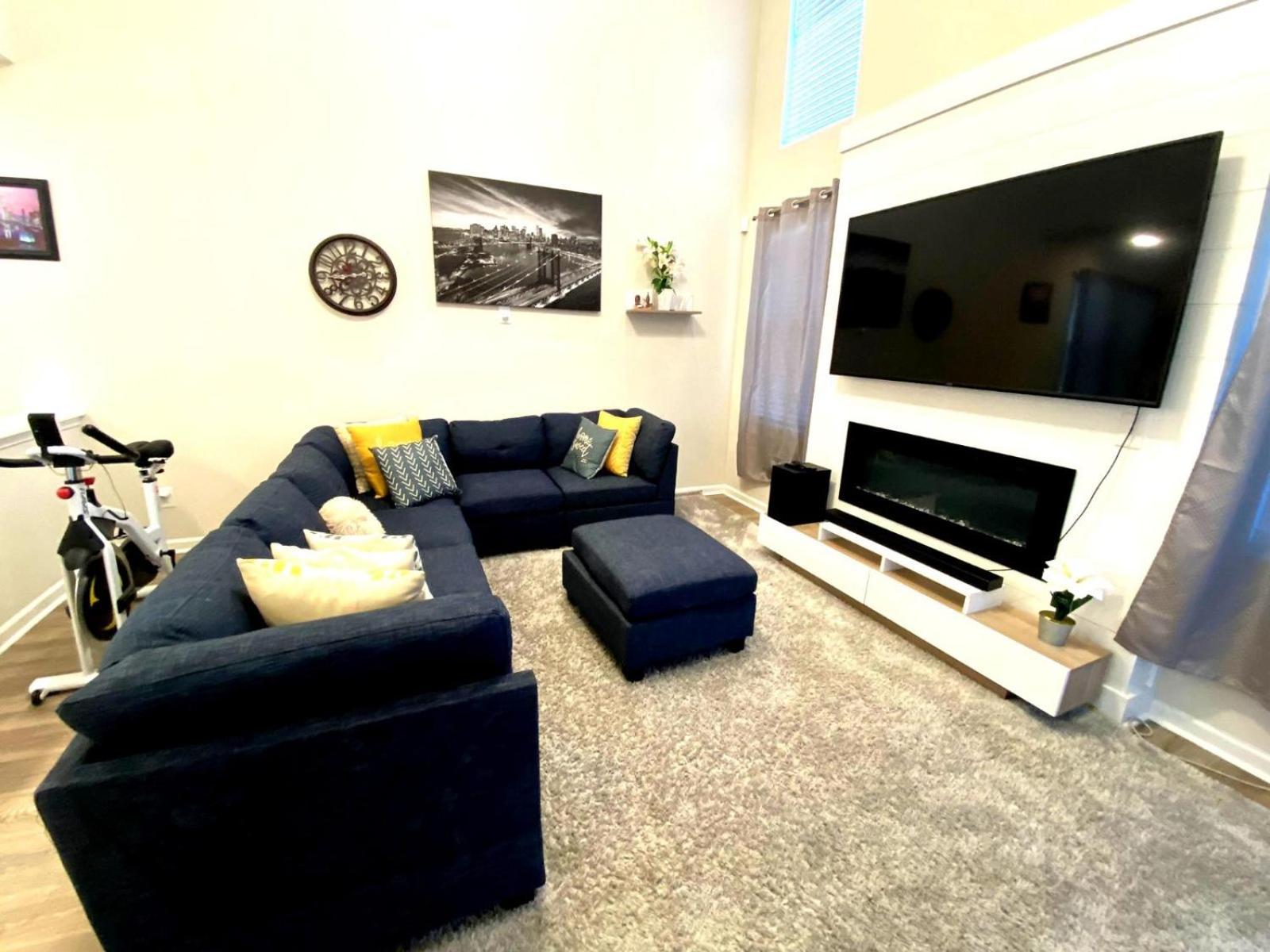 Beautiful 3 Bedroom House Apartment