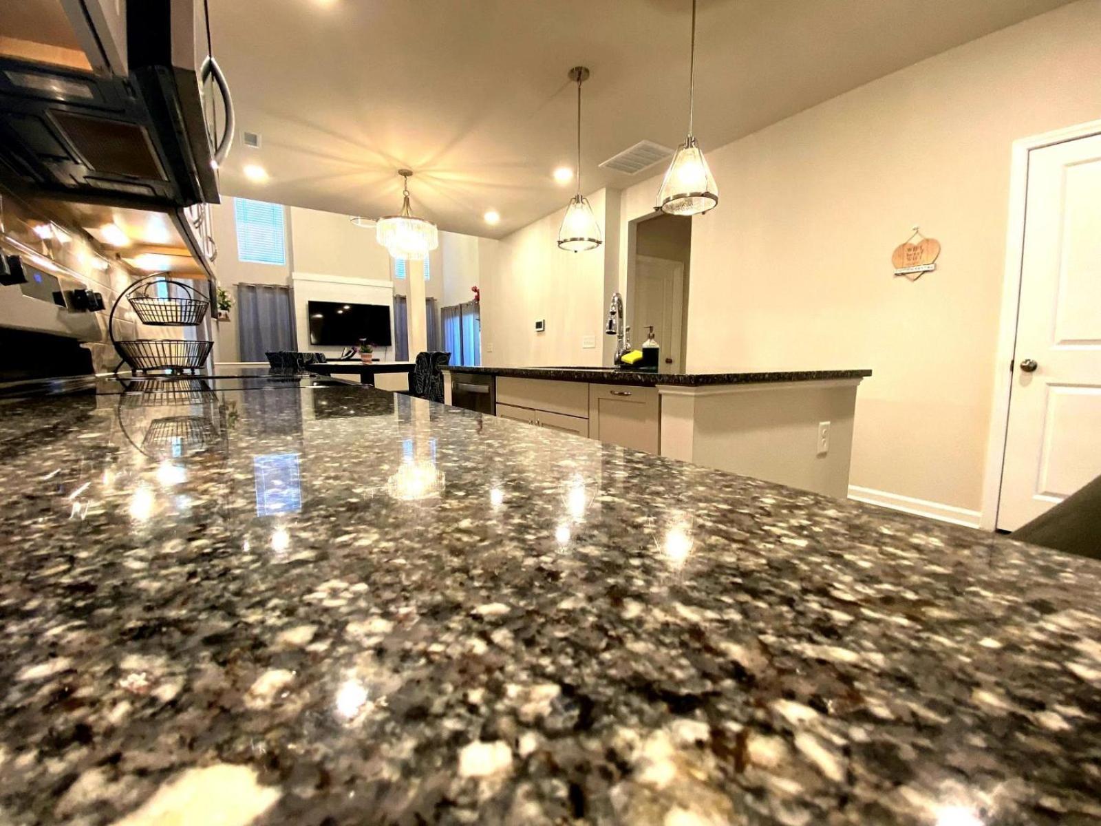 Beautiful 3 Bedroom House * Raleigh