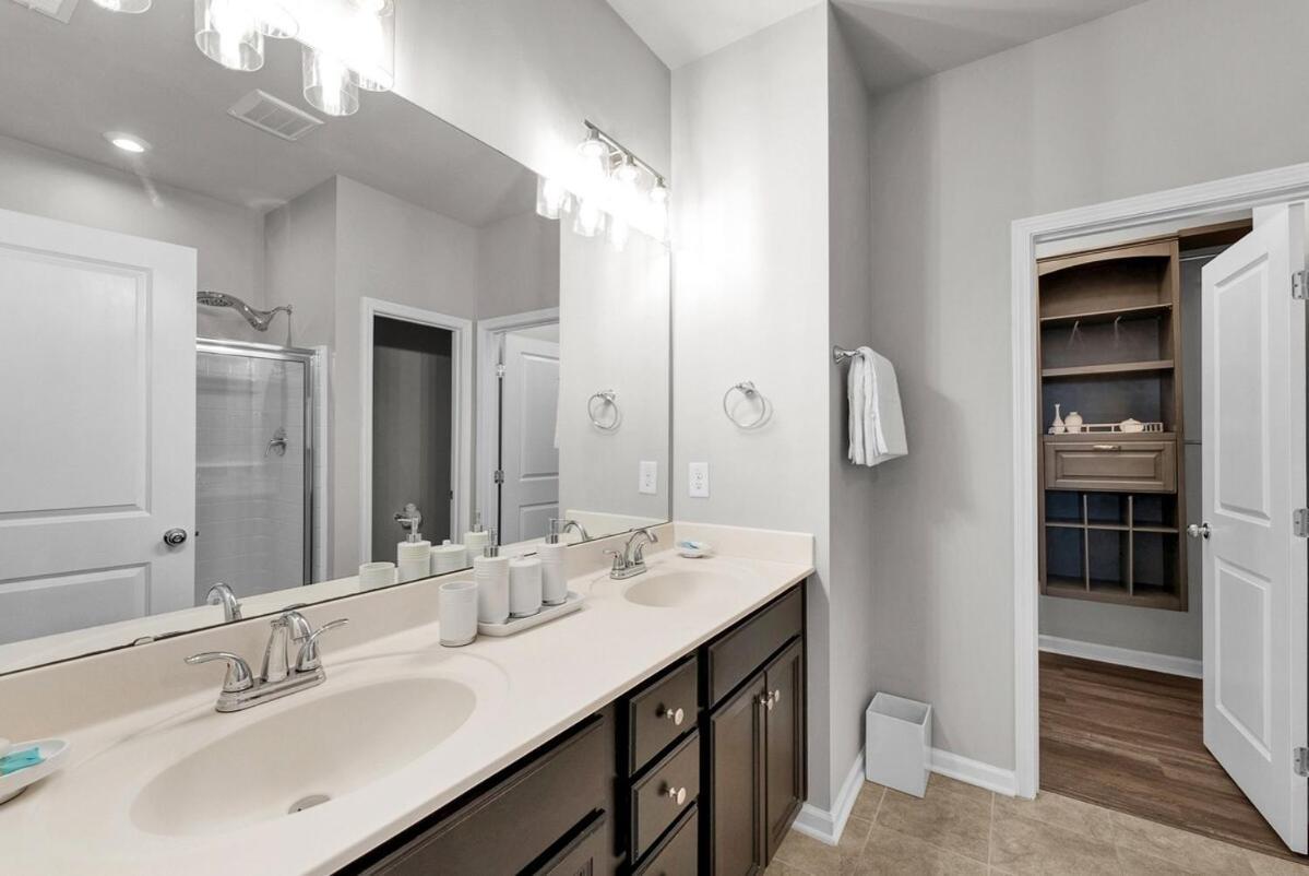 Peaceful 3br Near Soccer Park *