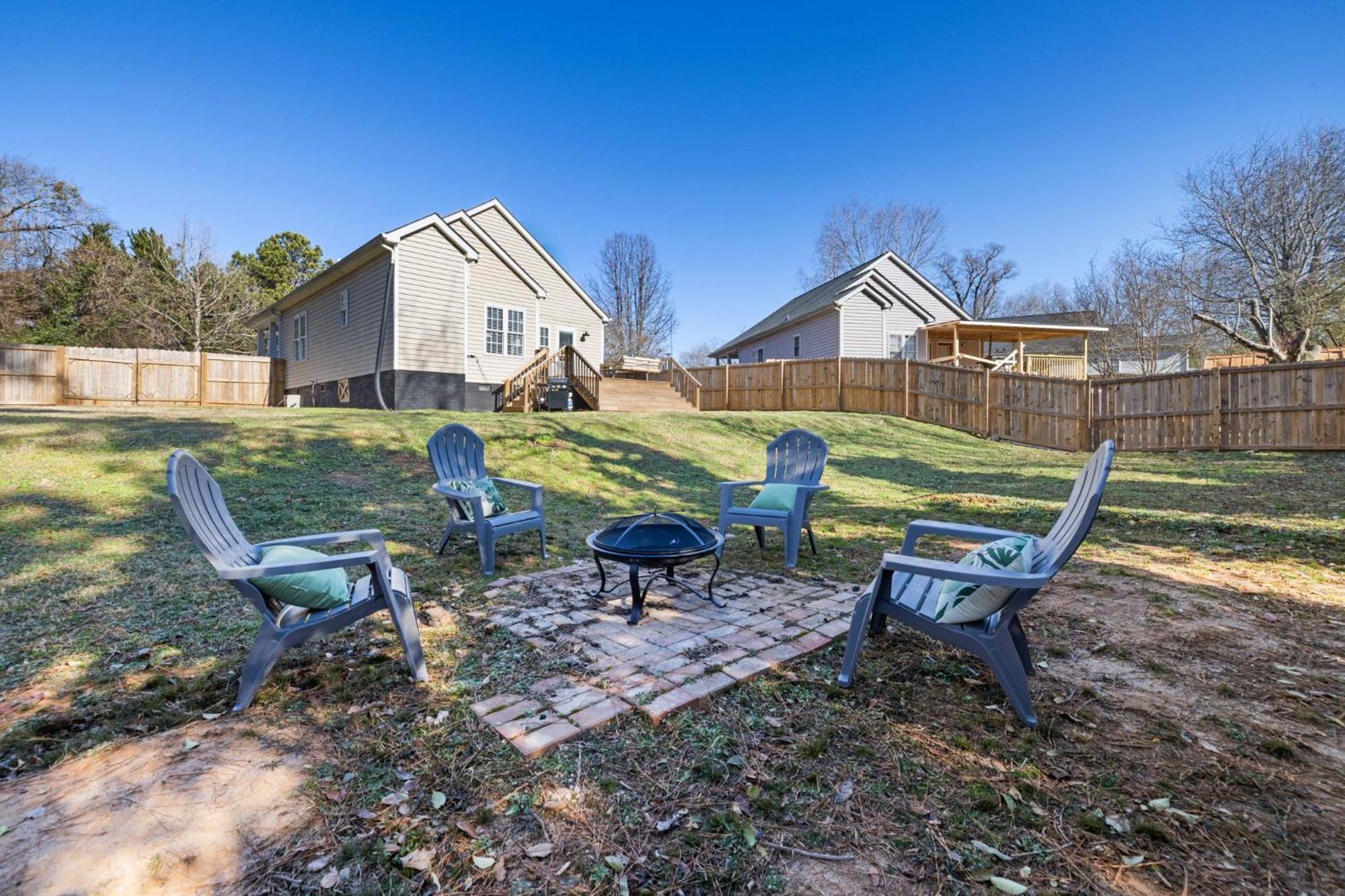 3bd Retreat - Hot Tub & Bbq - Near Ncsu & Downtown Holiday home