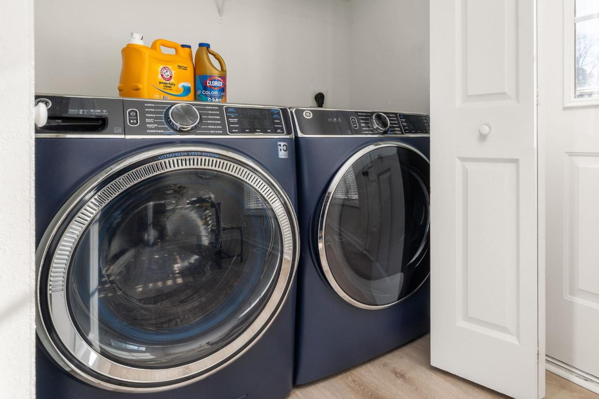 3bd Retreat - Hot Tub & Bbq - Near Ncsu & Downtown