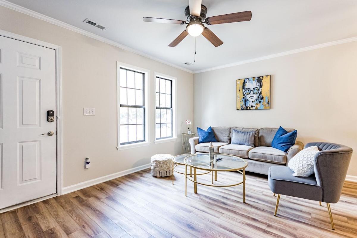 Beautiful 2 Bdr Townhome W King Bed And Free Wifi *