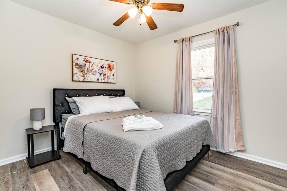 Renovated N With Firepit Wifi & King Bed Holiday home