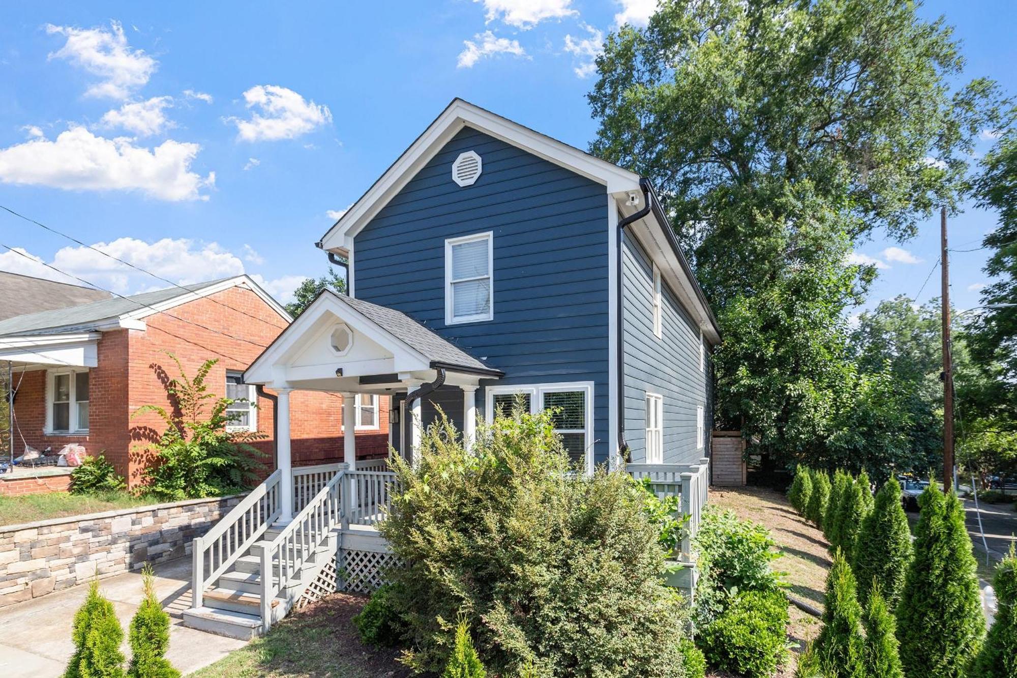 Gathering House In Historic Oakwood *