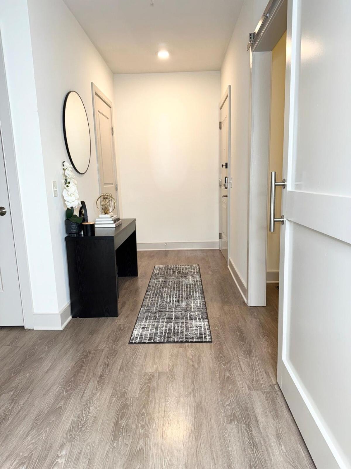 2 Bedroom Lux In * Raleigh