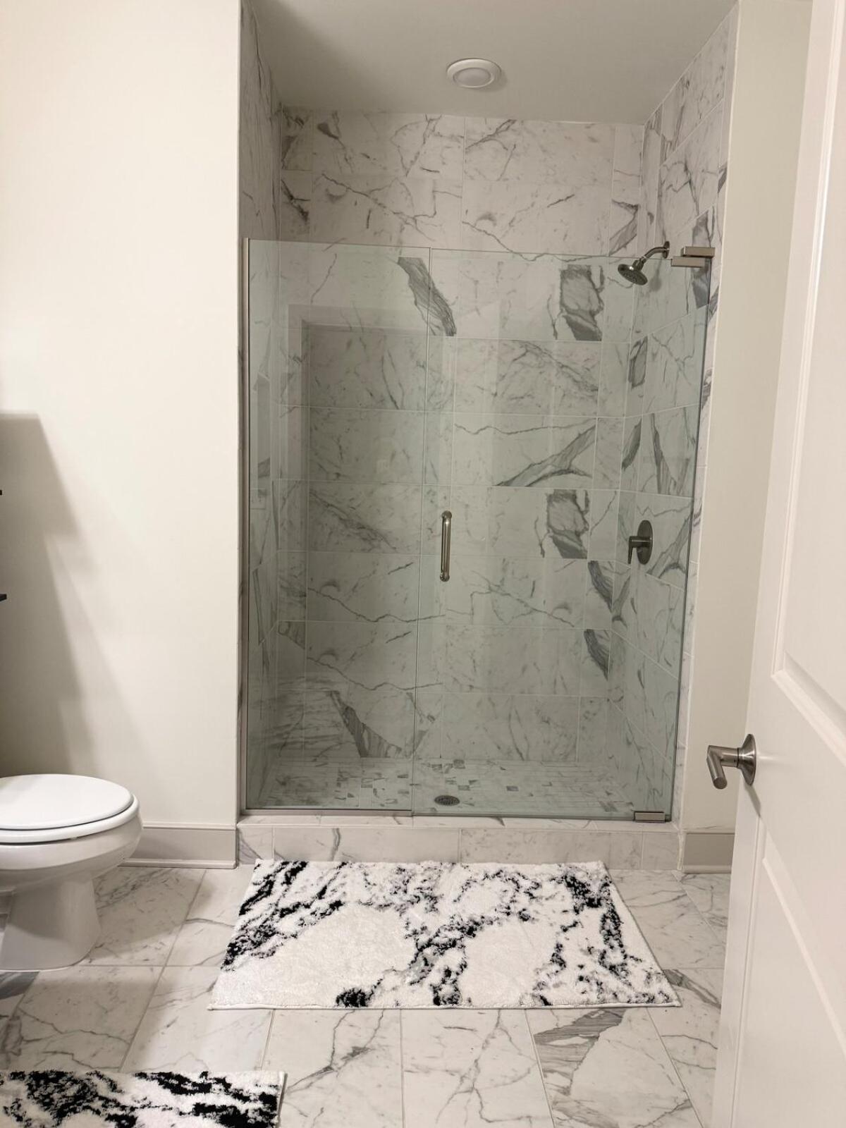 Apartment 2 Bedroom Lux In Raleigh