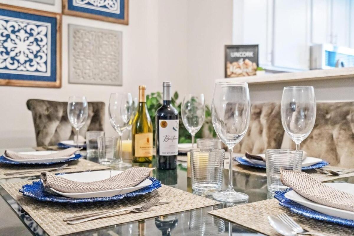 Holiday home Cozy 2br Retreat With Bbq, Wifi & Parking Raleigh