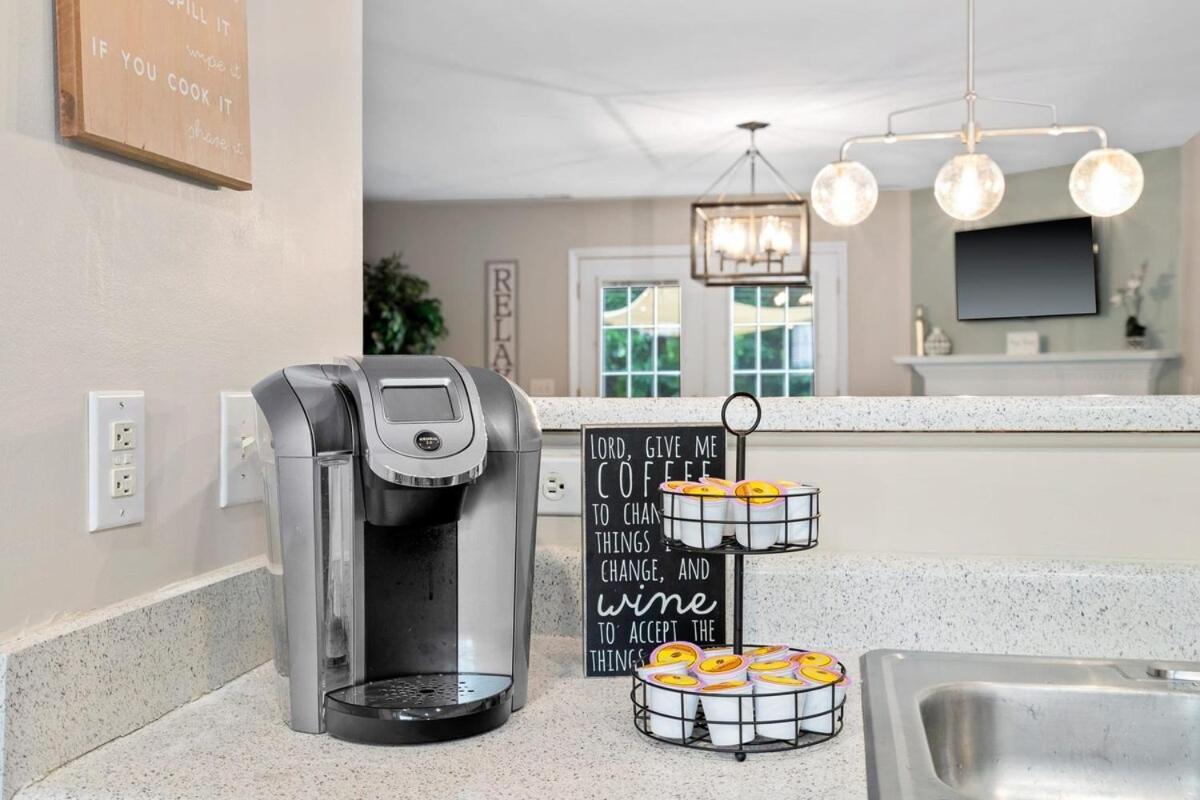 Cozy 2br Retreat With Bbq, Wifi & Parking Raleigh