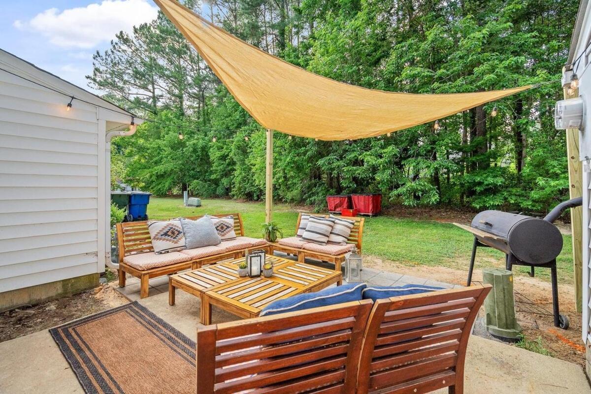 Holiday home Cozy 2br Retreat With Bbq, Wifi & Parking Raleigh