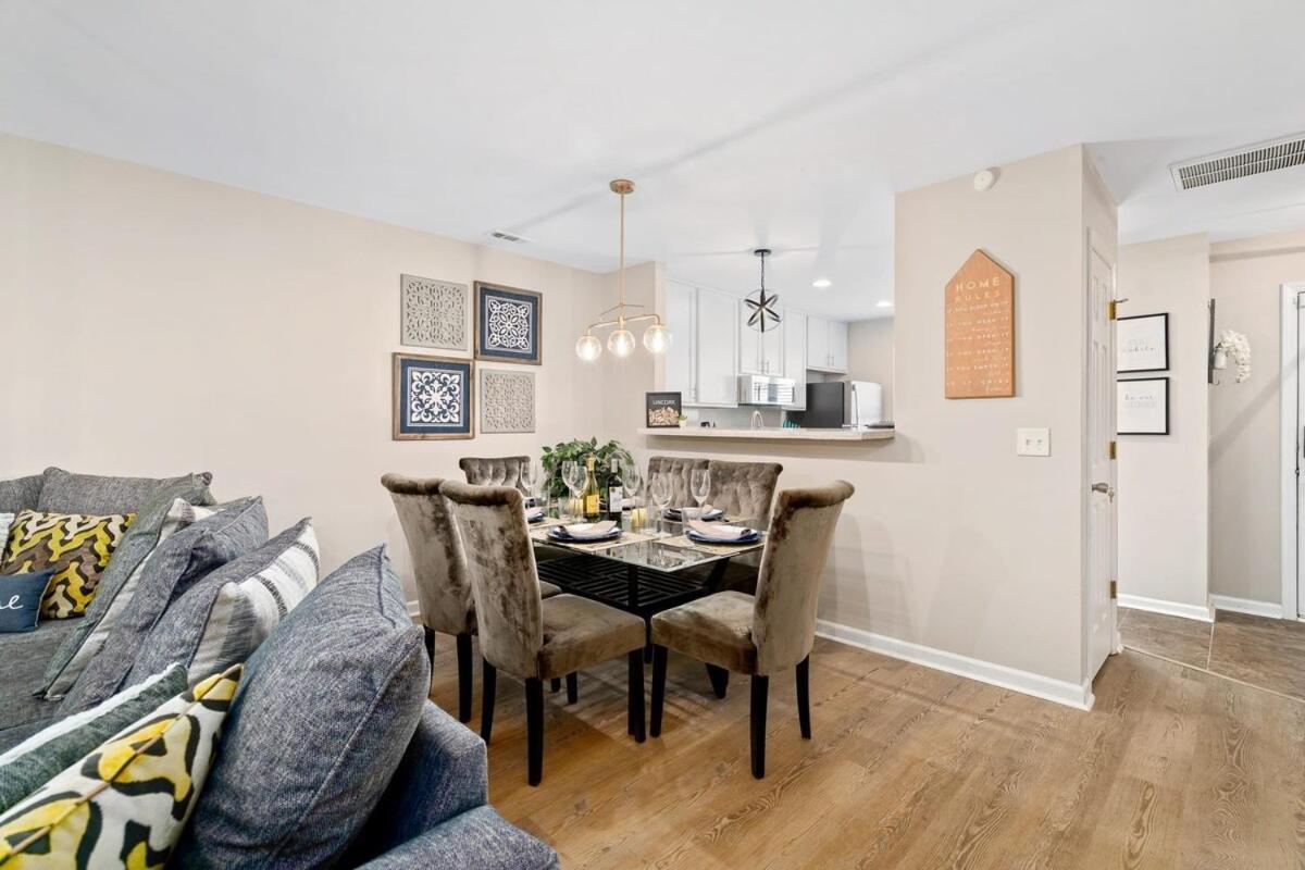 Cozy 2br Retreat With Bbq, Wifi & Parking *