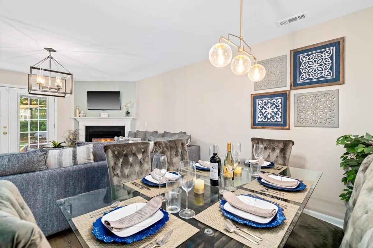 Holiday home Cozy 2br Retreat With Bbq, Wifi & Parking Raleigh