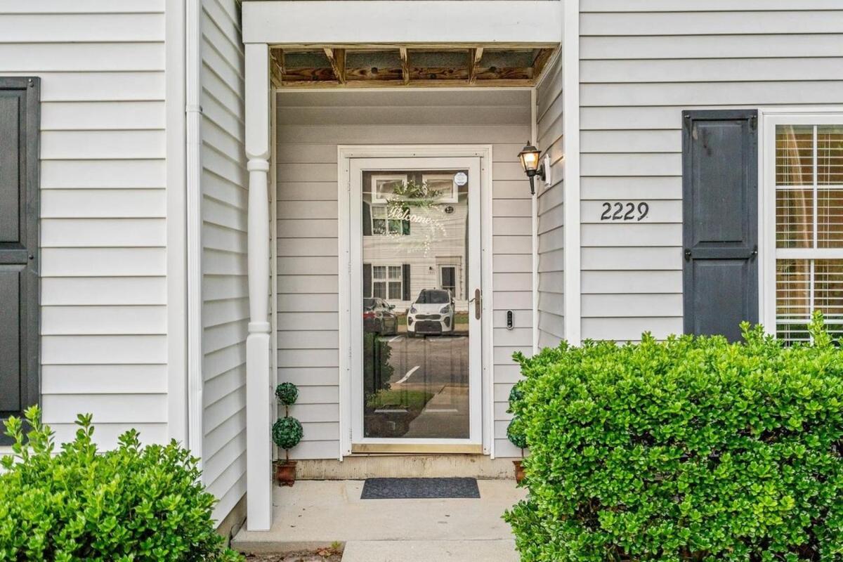 Cozy 2br Retreat With Bbq, Wifi & Parking Raleigh