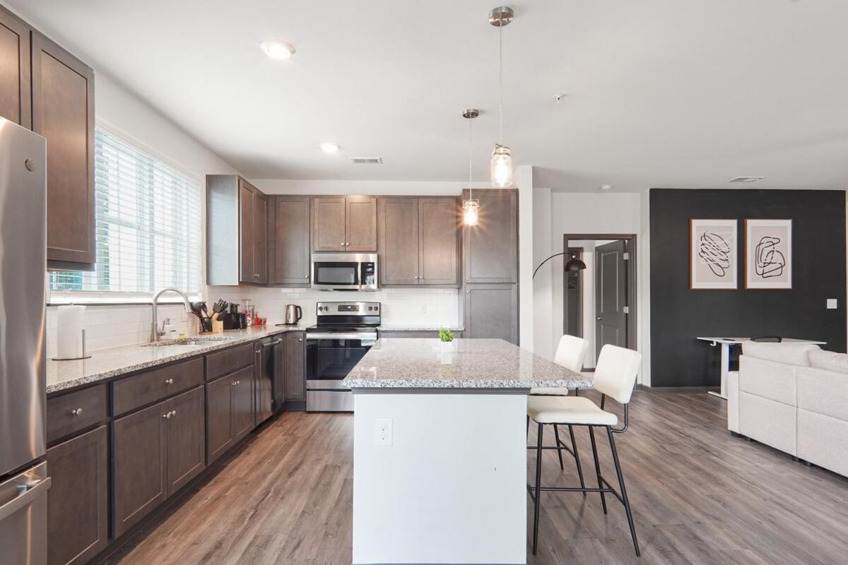 Luxurious King 3br In North Raleigh! Apartment